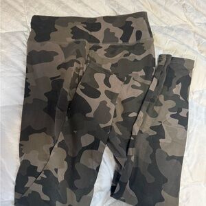 Women's Camouflage Leggings